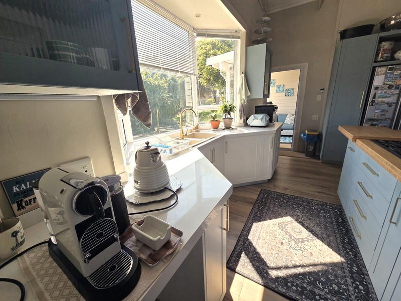 5 Bedroom Property for Sale in Outeniqua Strand Western Cape